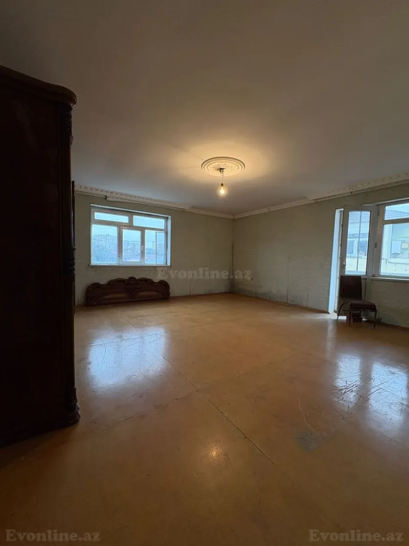 Satılır 4 otaqlı Mənzil Köhnə tikili 100 m² Sabunçu r. - şəkil 2