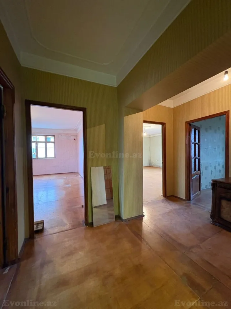 Satılır 4 otaqlı Mənzil Köhnə tikili 100 m² Sabunçu r. - şəkil 5