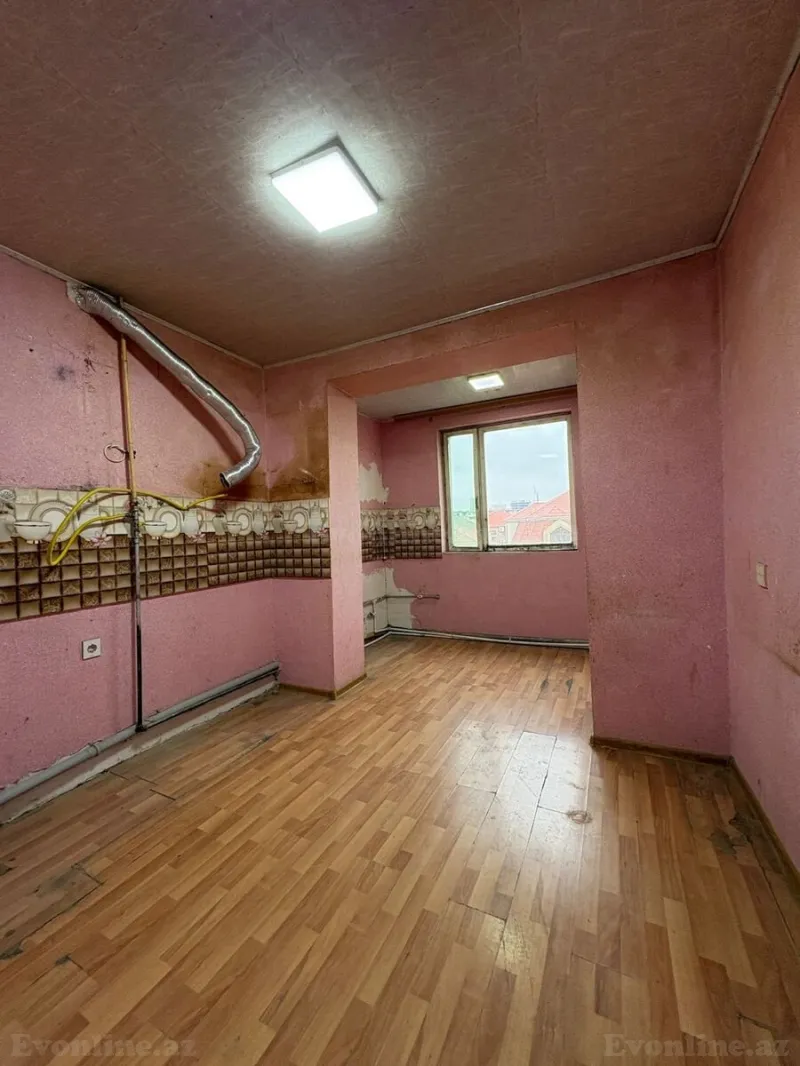Satılır 4 otaqlı Mənzil Köhnə tikili 100 m² Sabunçu r. - şəkil 8