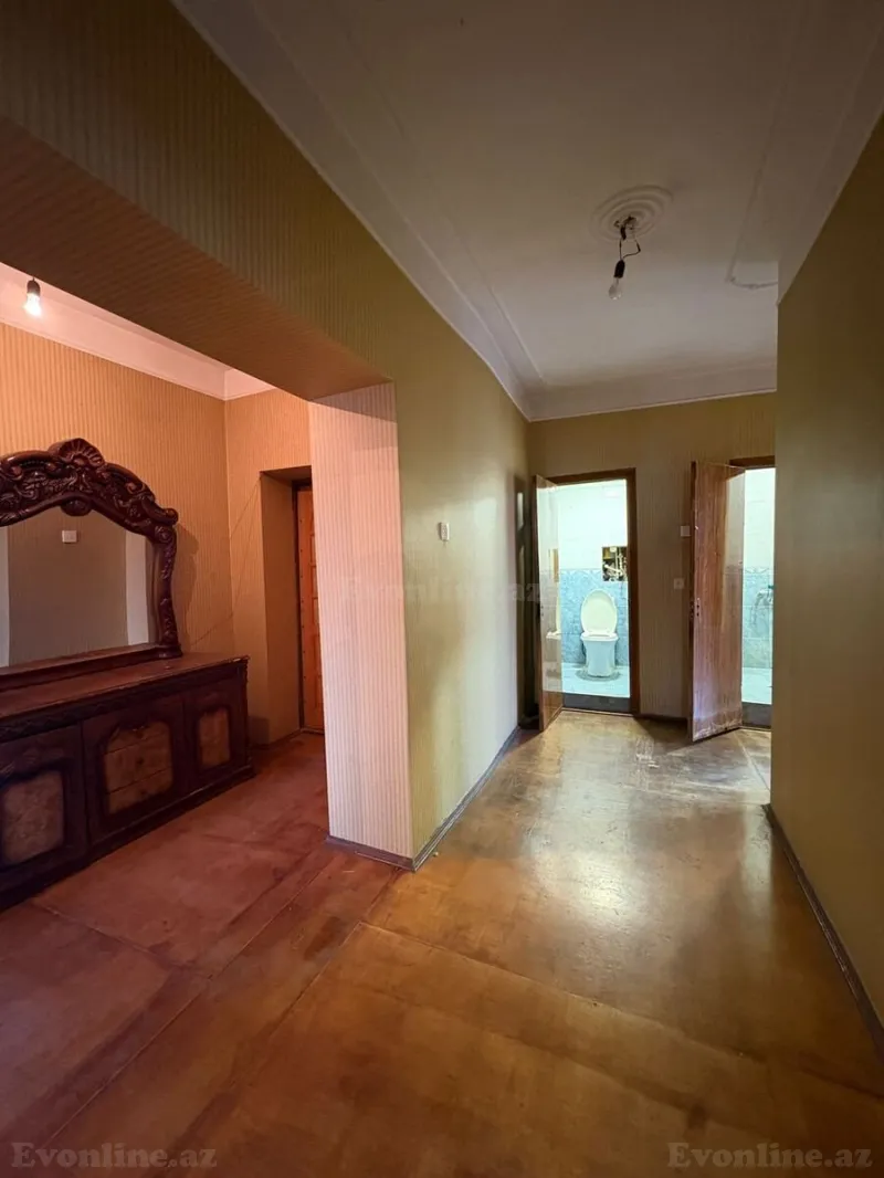 Satılır 4 otaqlı Mənzil Köhnə tikili 100 m² Sabunçu r. - şəkil 13