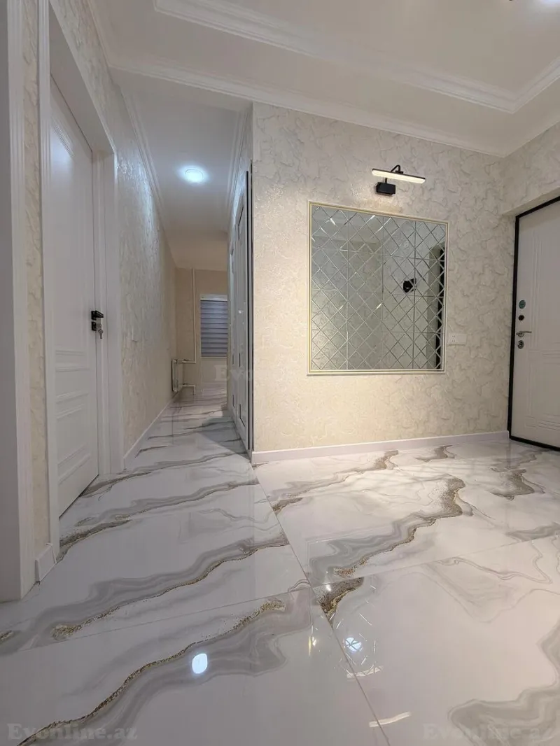 Satılır 3 otaqlı Mənzil Köhnə tikili 82 m² 7-ci mikrorayon - şəkil 2