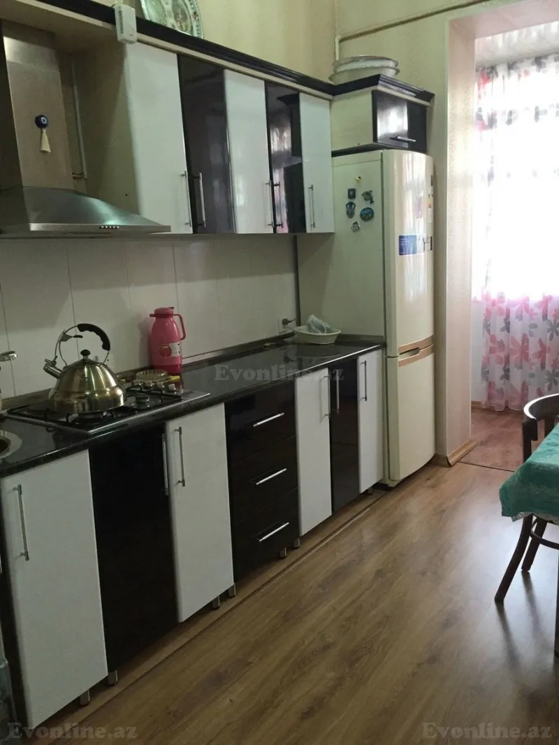 Satılır 2 otaqlı Mənzil Köhnə tikili 73 m² Nəriman Nərimanov m. - şəkil 2