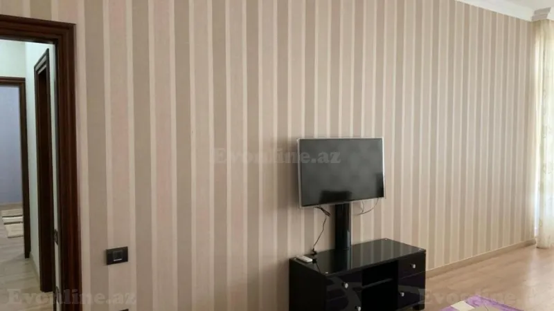 Kirayə verilir 2 otaqlı Mənzil Yeni tikili 95 m² Xətai m. - şəkil 3