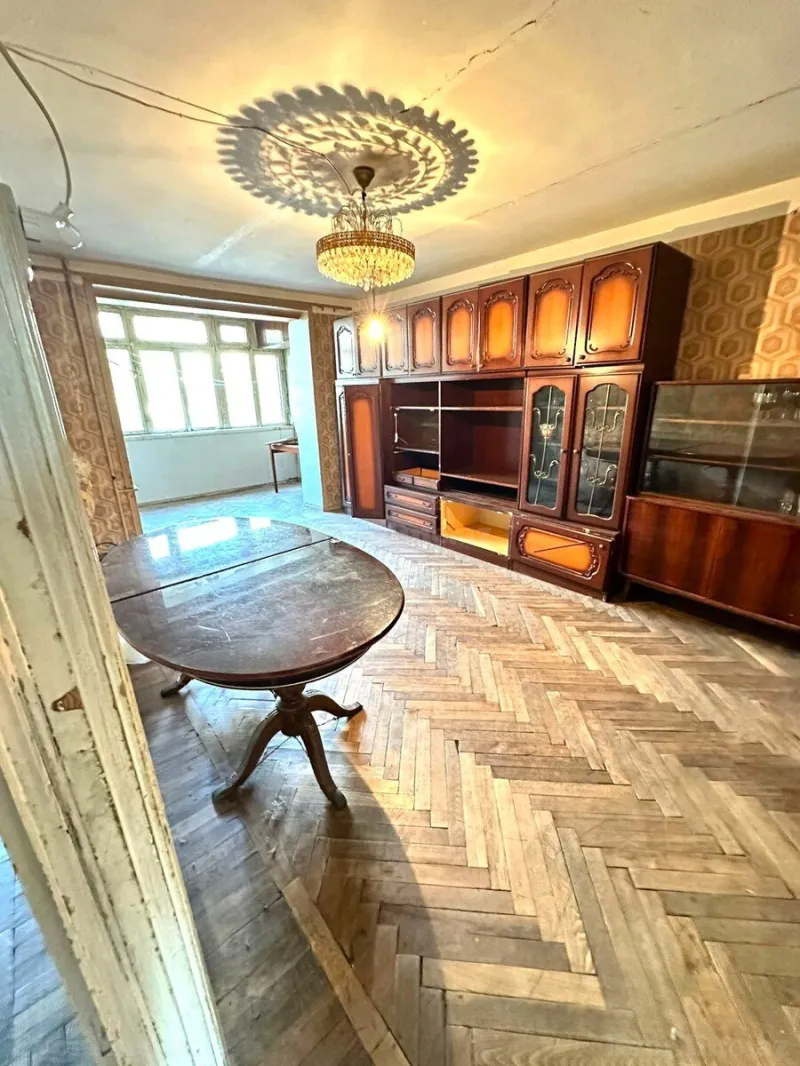 Satılır 3 otaqlı Mənzil Köhnə tikili 80 m² Nərimanov r.