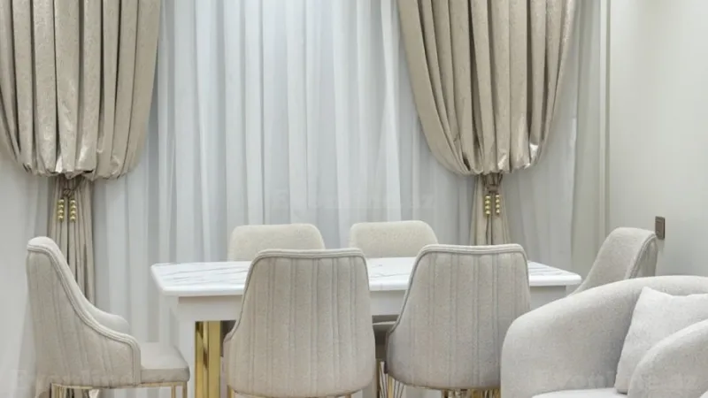 Kirayə verilir 4 otaqlı Mənzil Yeni tikili 140 m² Neftçilər m.