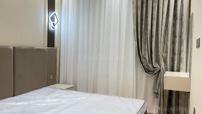 Kirayə verilir 4 otaqlı Mənzil Yeni tikili 140 m² Neftçilər m. - şəkil 9