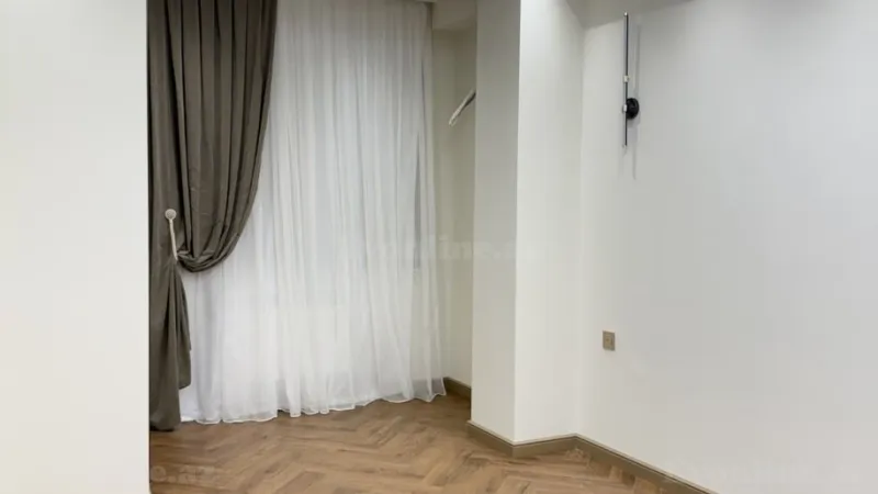 Kirayə verilir 4 otaqlı Mənzil Yeni tikili 140 m² Neftçilər m. - şəkil 17