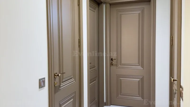 Kirayə verilir 4 otaqlı Mənzil Yeni tikili 140 m² Neftçilər m. - şəkil 21