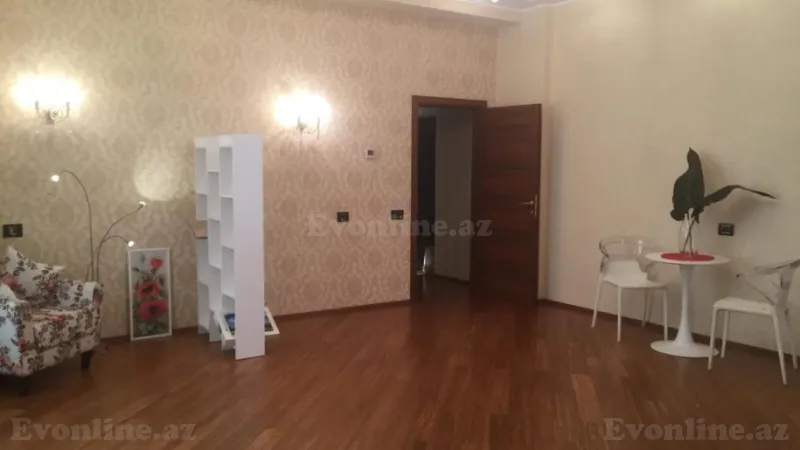 Kirayə verilir 4 otaqlı Mənzil Yeni tikili 230 m² Nizami m. - şəkil 6