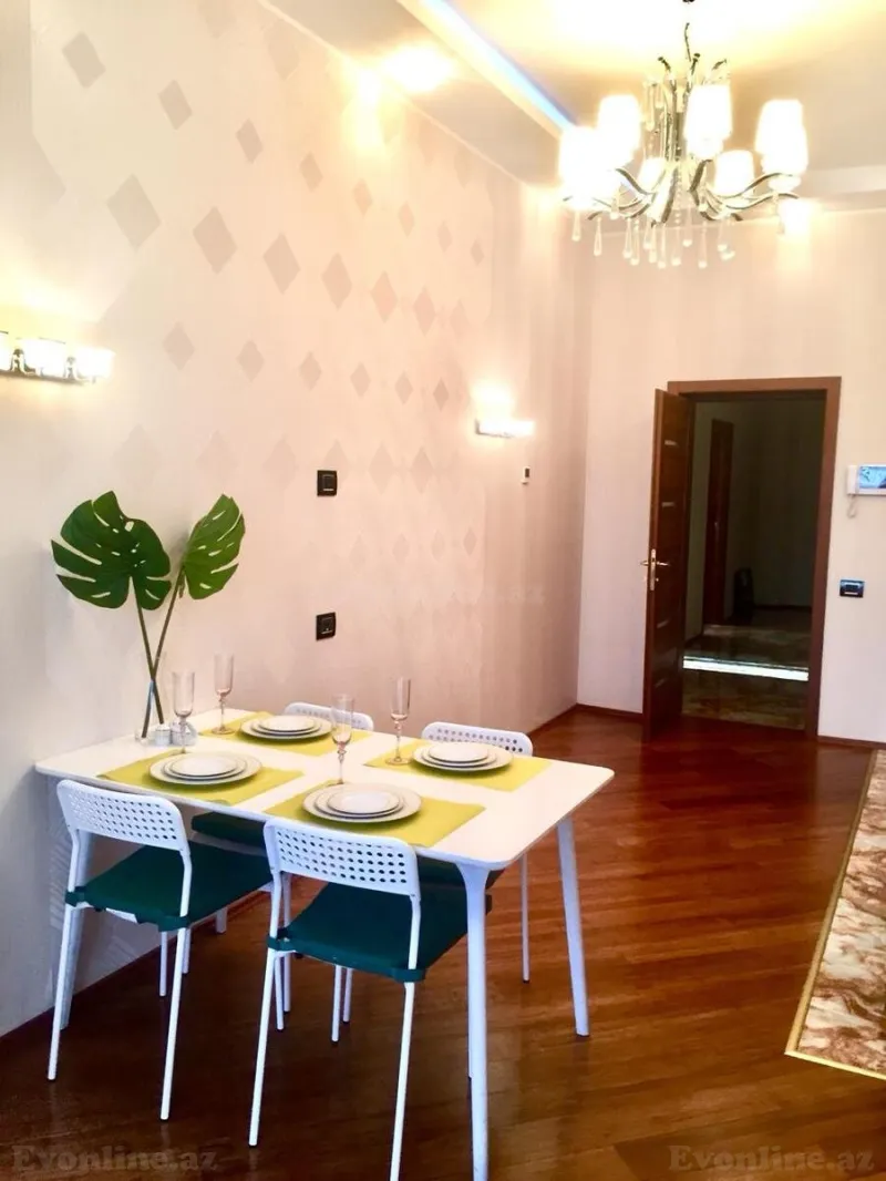 Kirayə verilir 4 otaqlı Mənzil Yeni tikili 230 m² Nizami m. - şəkil 9