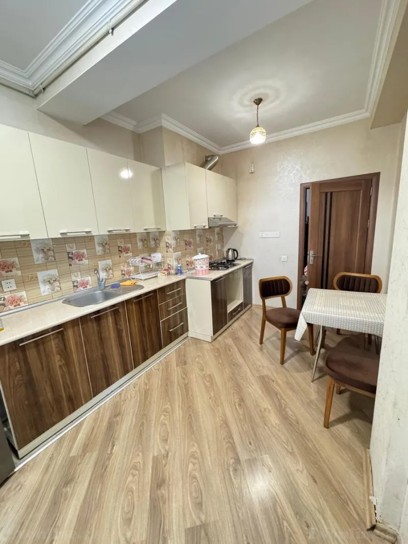 Kirayə verilir 2 otaqlı Mənzil Yeni tikili 85 m² Nəsimi r. - şəkil 5