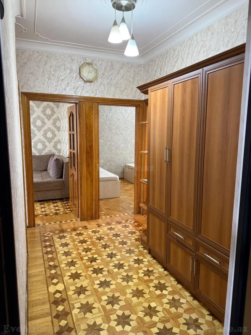 Satılır 3 otaqlı Mənzil Köhnə tikili 81 m² Sabunçu r. - şəkil 3