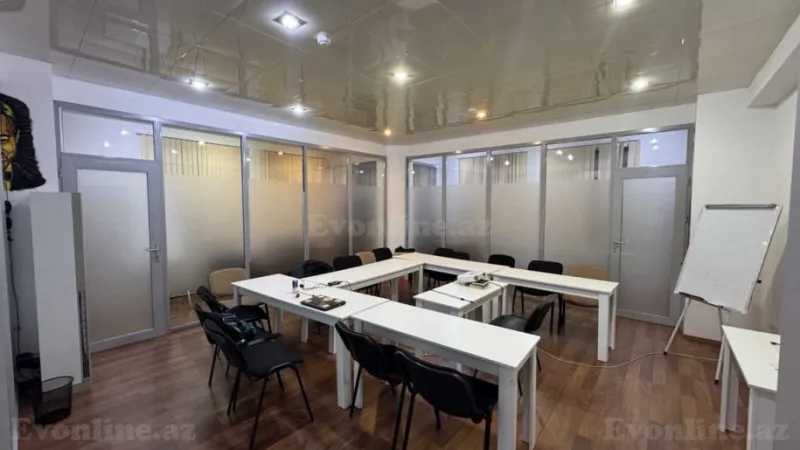 Kirayə verilir Ofis 100 m² 28 May m.