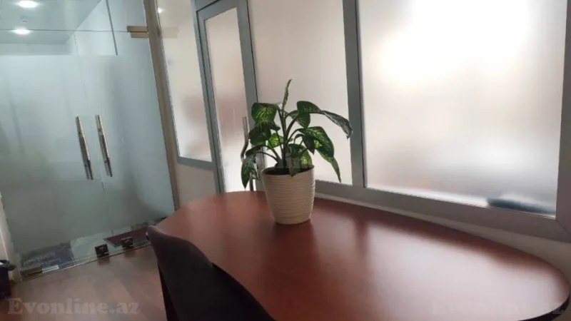 Kirayə verilir Ofis 100 m² 28 May m. - şəkil 7