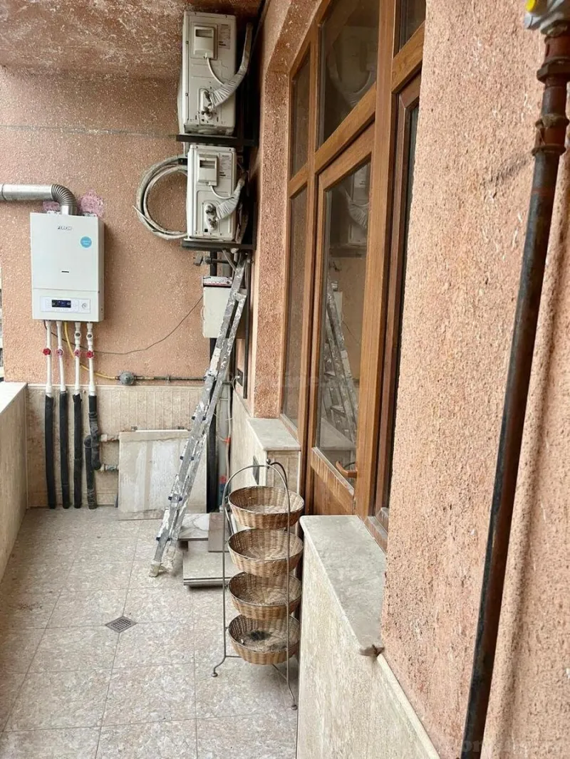 Kirayə verilir 3 otaqlı Mənzil Yeni tikili 110 m² Xətai m. - şəkil 16