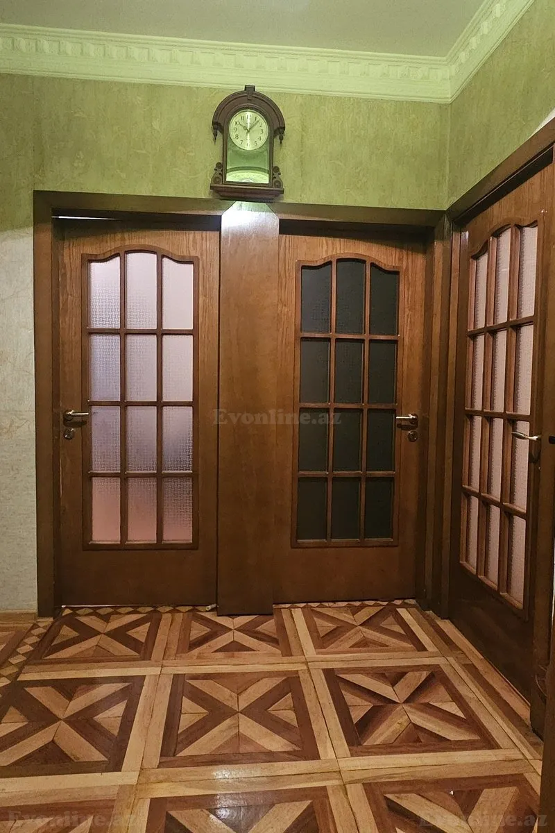 Satılır 4 otaqlı Mənzil Köhnə tikili 120 m² Əhmədli