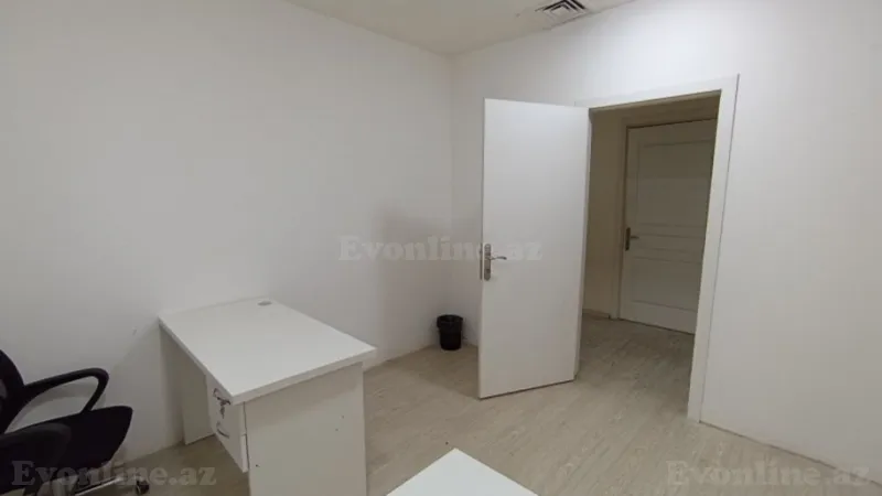 Kirayə verilir Ofis 10 m² Nərimanov r.