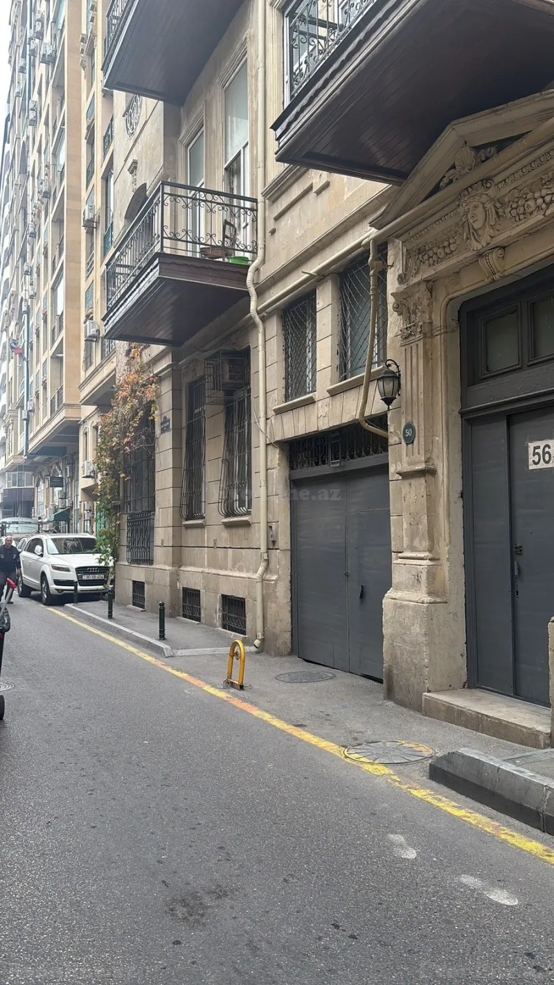 Satılır 6 otaqlı Mənzil Köhnə tikili 152 m² Sahil m. - şəkil 8