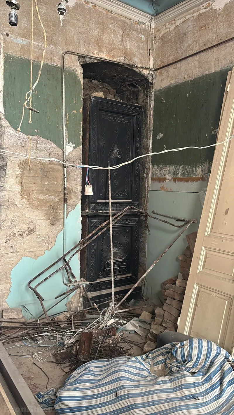 Satılır 6 otaqlı Mənzil Köhnə tikili 152 m² Sahil m. - şəkil 12