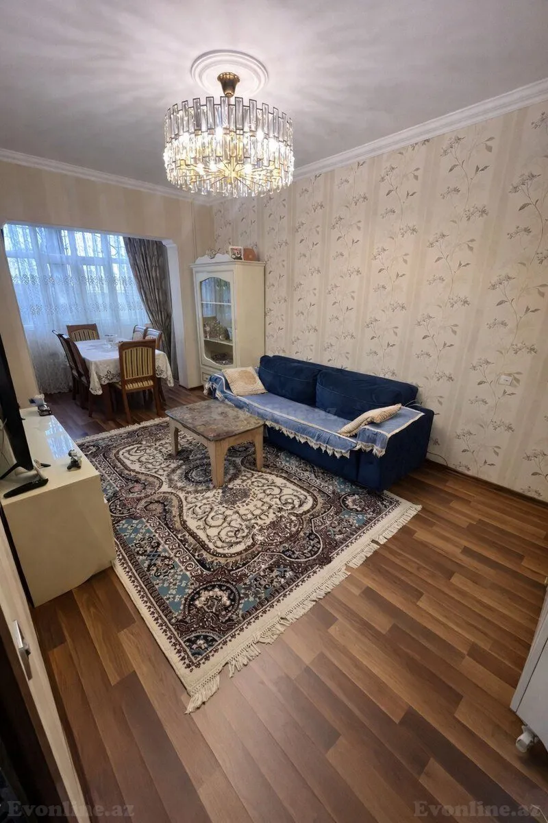 Satılır 3 otaqlı Mənzil Köhnə tikili 80 m² Memar Əcəmi m.