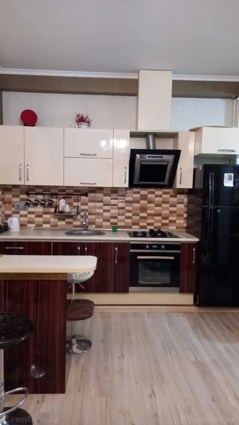 Kirayə verilir 2 otaqlı Mənzil Yeni tikili 70 m² Bayıl