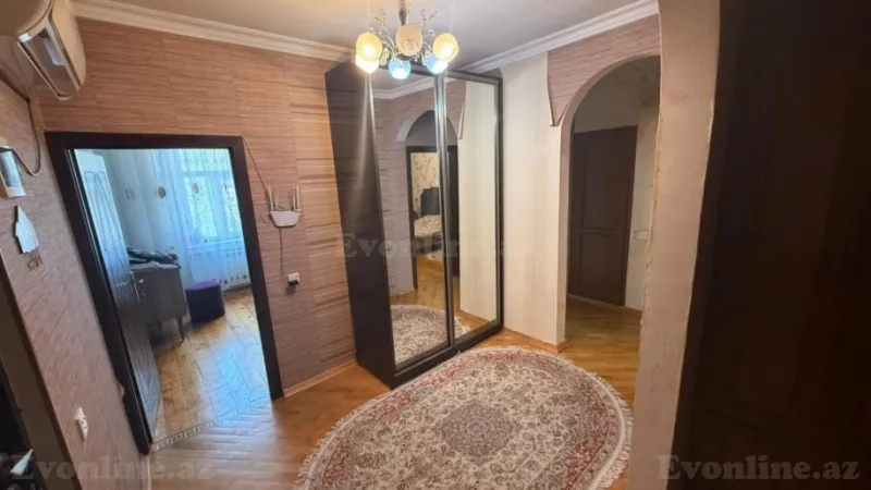 Satılır 4 otaqlı Mənzil Köhnə tikili 105 m² Massiv D - şəkil 10