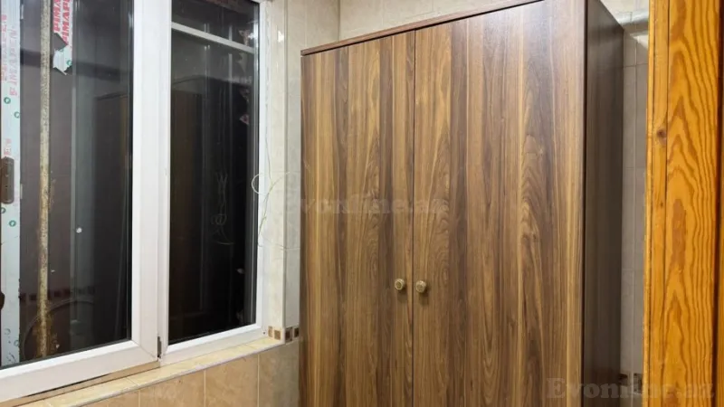 Kirayə verilir 2 otaqlı Mənzil Köhnə tikili 65 m² Nərimanov r. - şəkil 2