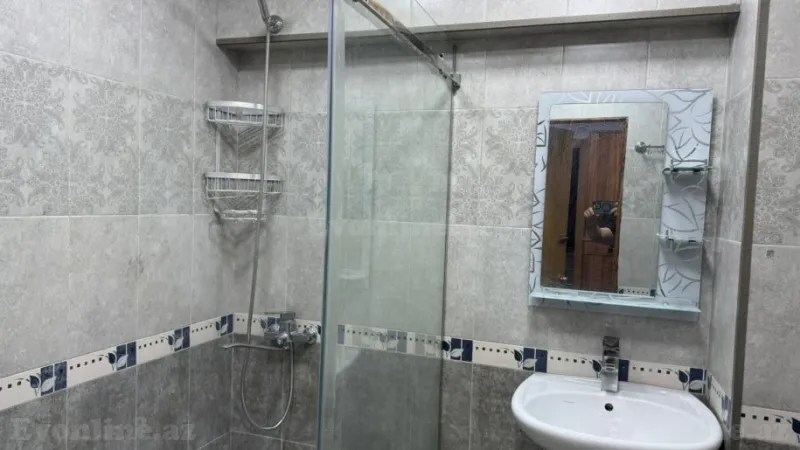 Kirayə verilir 2 otaqlı Mənzil Köhnə tikili 65 m² Nərimanov r. - şəkil 9