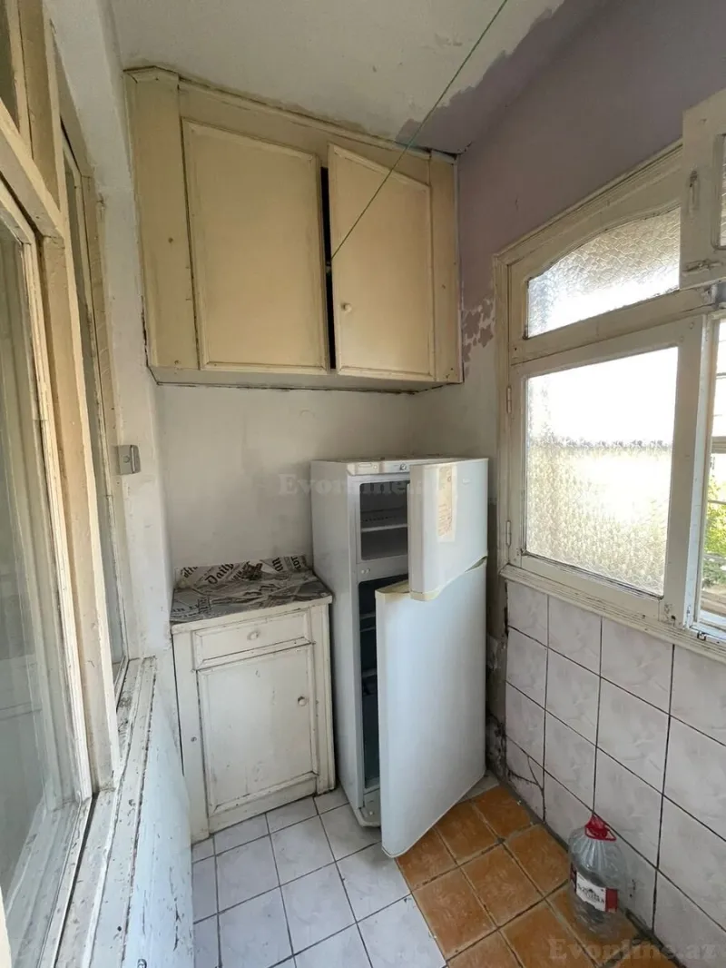 Satılır 2 otaqlı Mənzil Köhnə tikili 30 m² Yeni Yasamal - şəkil 6