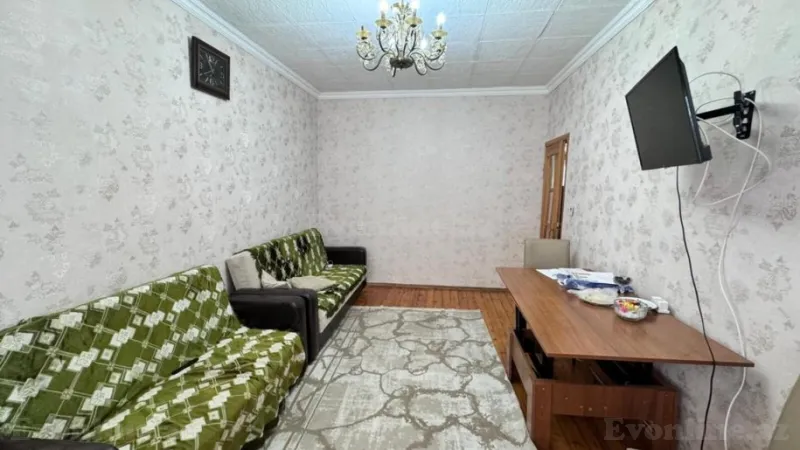 Satılır 3 otaqlı Mənzil Köhnə tikili 65 m² 8-ci mikrorayon - şəkil 2