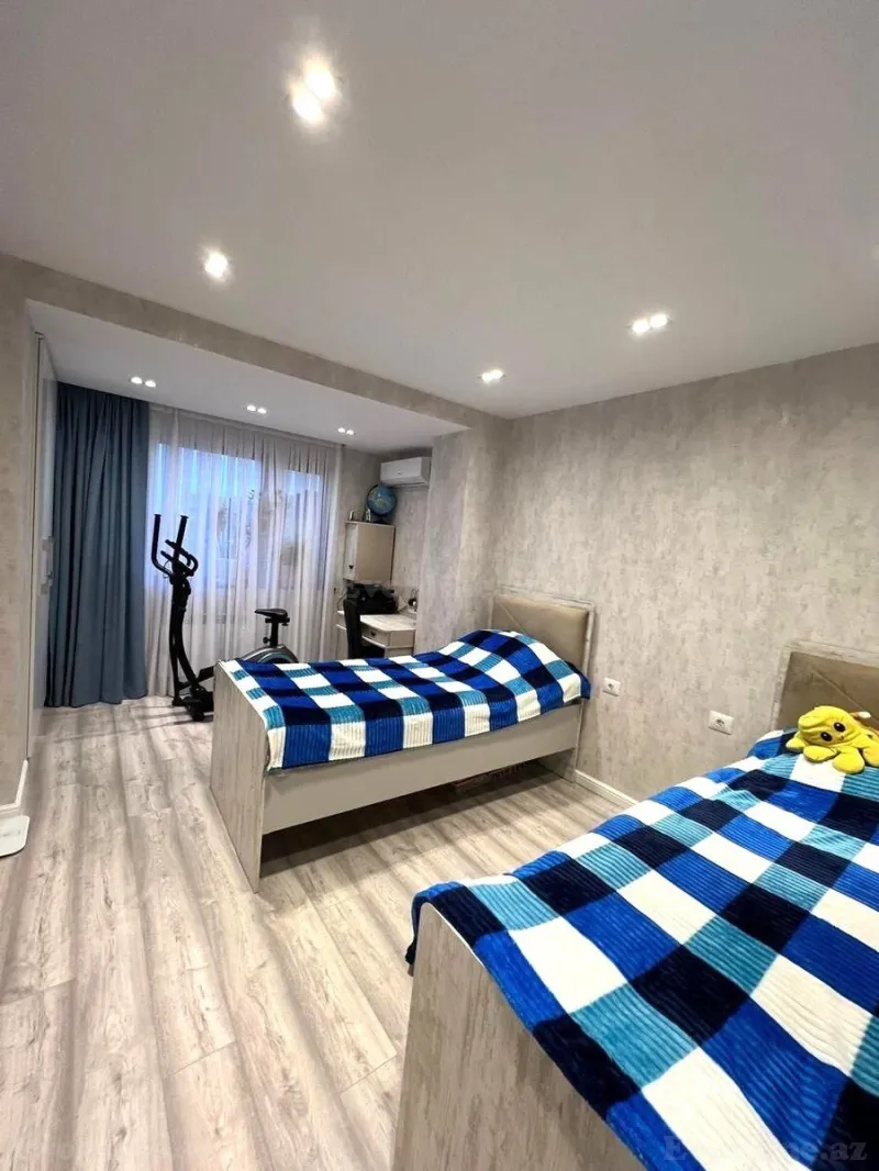 Satılır 4 otaqlı Mənzil Köhnə tikili 85 m² Gənclik m. - şəkil 7