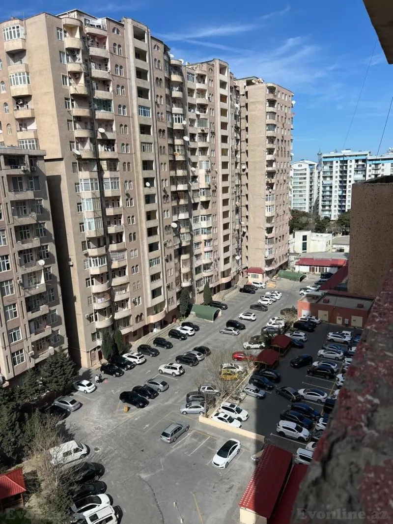 Satılır 4 otaqlı Mənzil Yeni tikili 200 m² Gənclik m. - şəkil 8