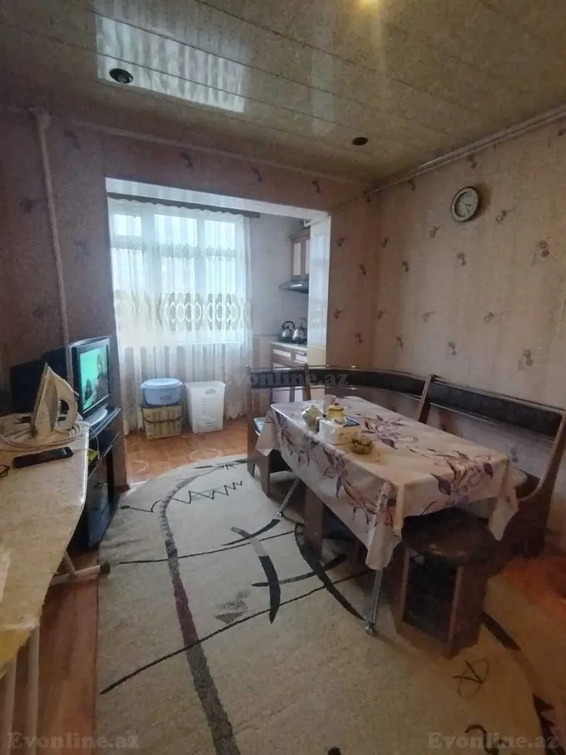 Satılır 2 otaqlı Mənzil Köhnə tikili 55 m² Suraxanı r. - şəkil 5