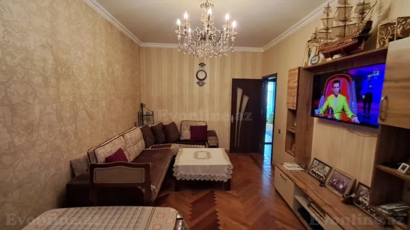 Satılır 3 otaqlı Mənzil Köhnə tikili 70 m² Yeni Yasamal - şəkil 2