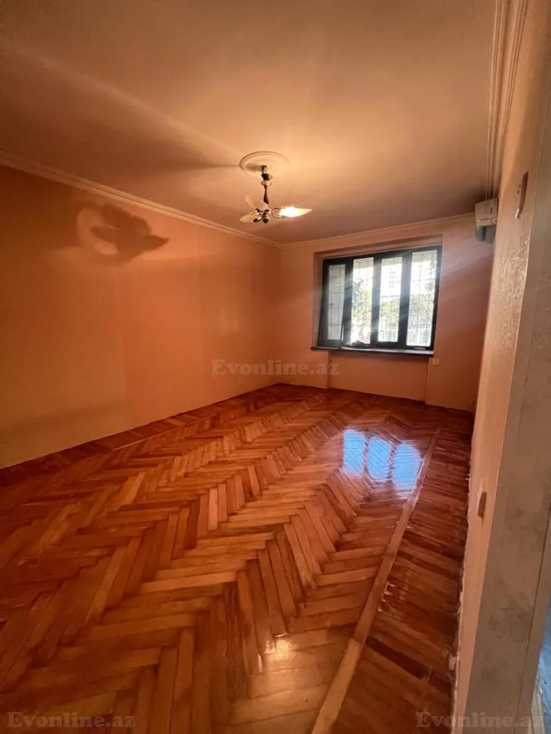 Kirayə verilir 1 otaqlı Mənzil Köhnə tikili 35 m² Elmlər Akademiyası m. - şəkil 2