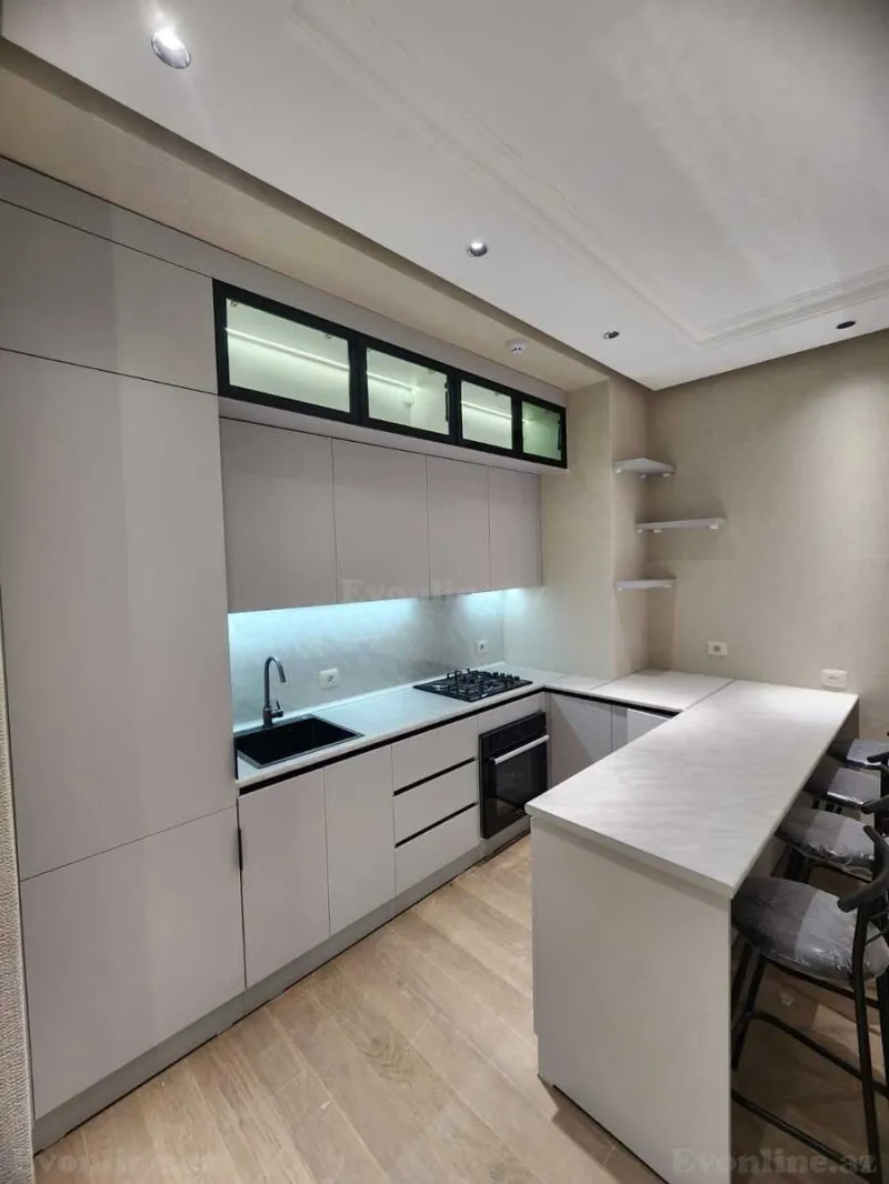 Kirayə verilir 2 otaqlı Mənzil Yeni tikili 58 m² Bakmil m. - şəkil 2