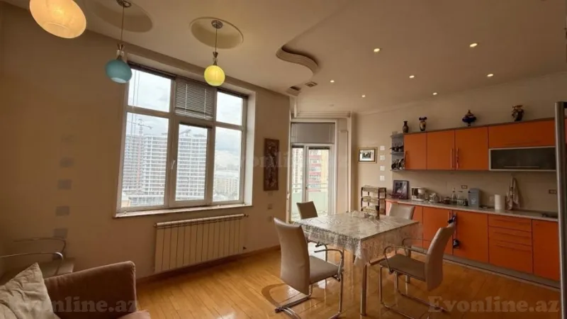 Satılır 4 otaqlı Mənzil Yeni tikili 210 m² Gənclik m. - şəkil 8