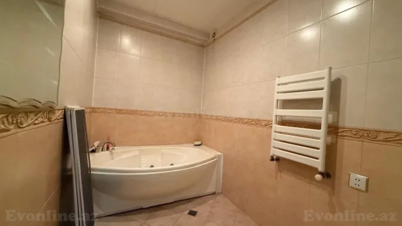 Satılır 4 otaqlı Mənzil Yeni tikili 210 m² Gənclik m. - şəkil 17