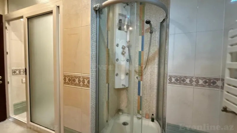 Satılır 4 otaqlı Mənzil Yeni tikili 210 m² Gənclik m. - şəkil 19