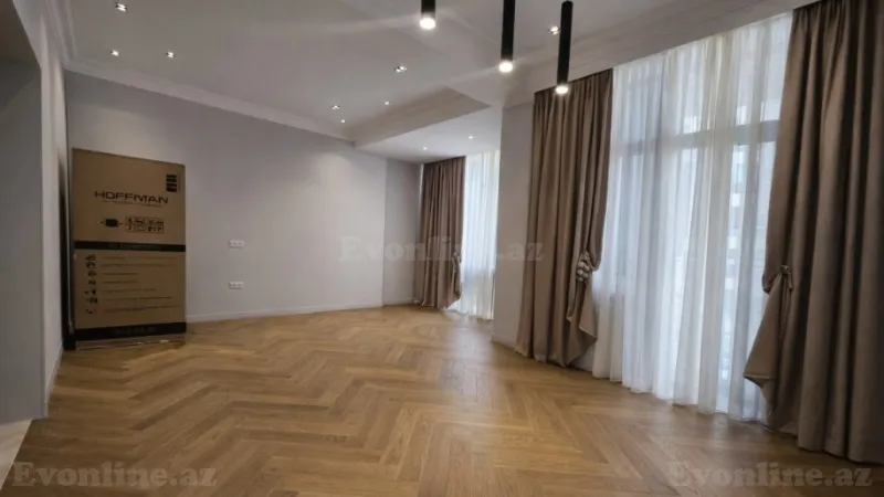 Satılır 3 otaqlı Mənzil Yeni tikili 135 m² Gənclik m. - şəkil 6