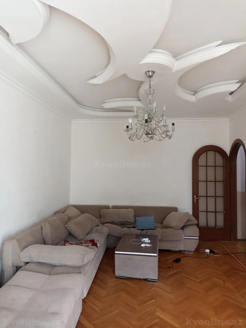 Kirayə verilir 3 otaqlı Mənzil Köhnə tikili 100 m² 28 May m. - şəkil 2