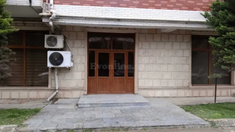 Bakı, Nərimanov r., Bakmil m.da 6 otaqlı ofis kirayə verilir