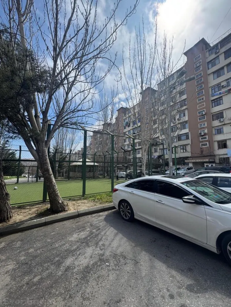 Satılır 3 otaqlı Mənzil Köhnə tikili 85 m² 4-cü mikrorayon