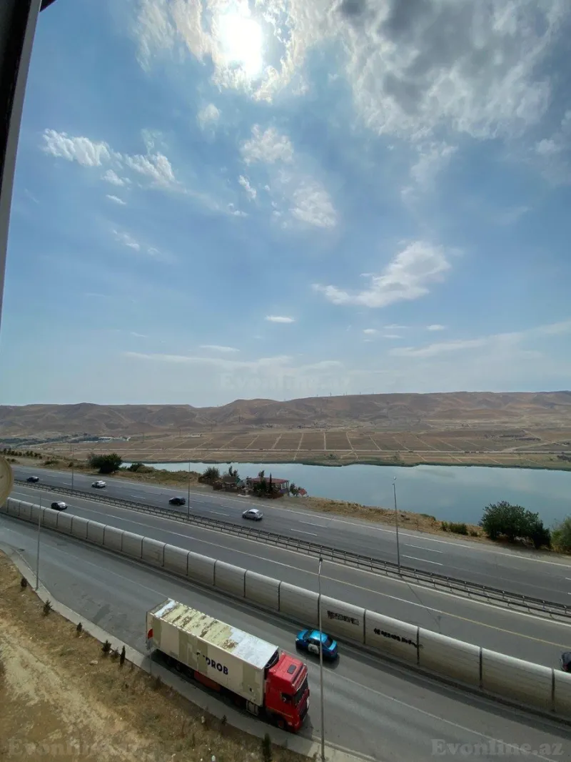 Satılır 2 otaqlı Mənzil Köhnə tikili 60 m² Yeni Yasamal - şəkil 3