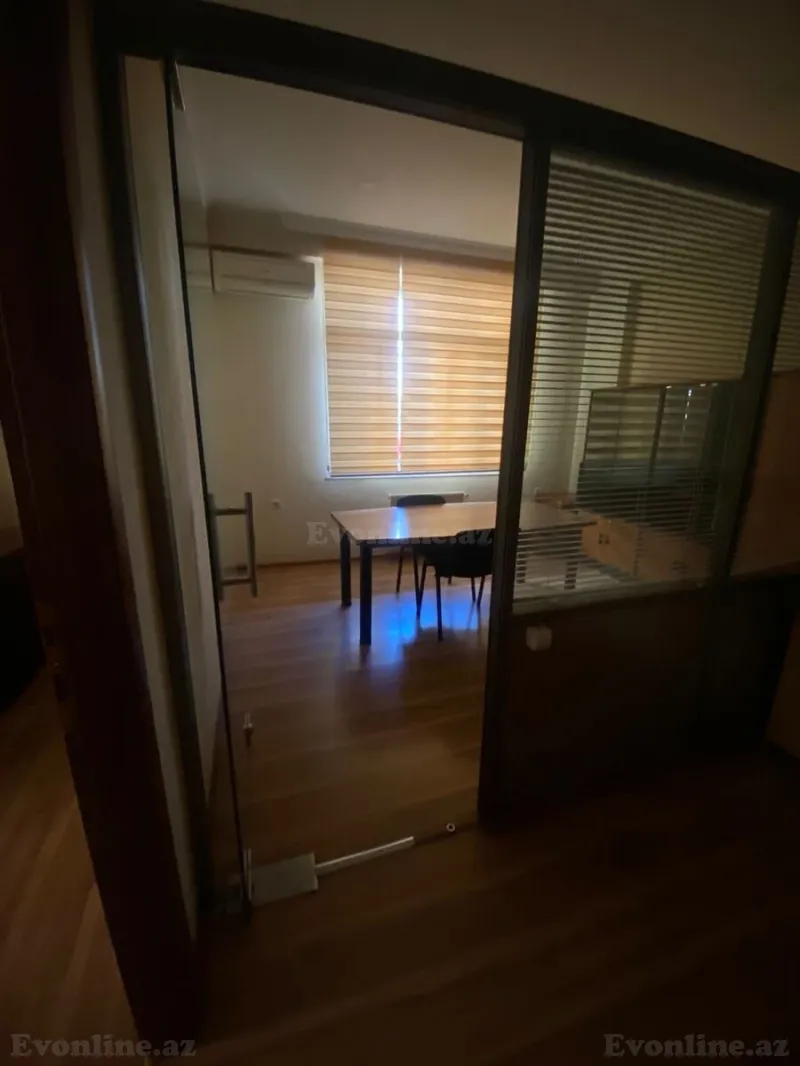 Kirayə verilir Ofis 250 m² 28 May m. - şəkil 7