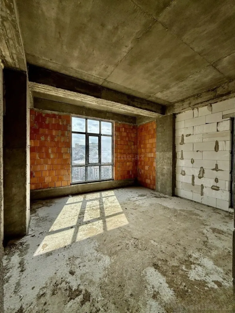 Satılır 2 otaqlı Mənzil Yeni tikili 83 m² Qara Qarayev m. - şəkil 4