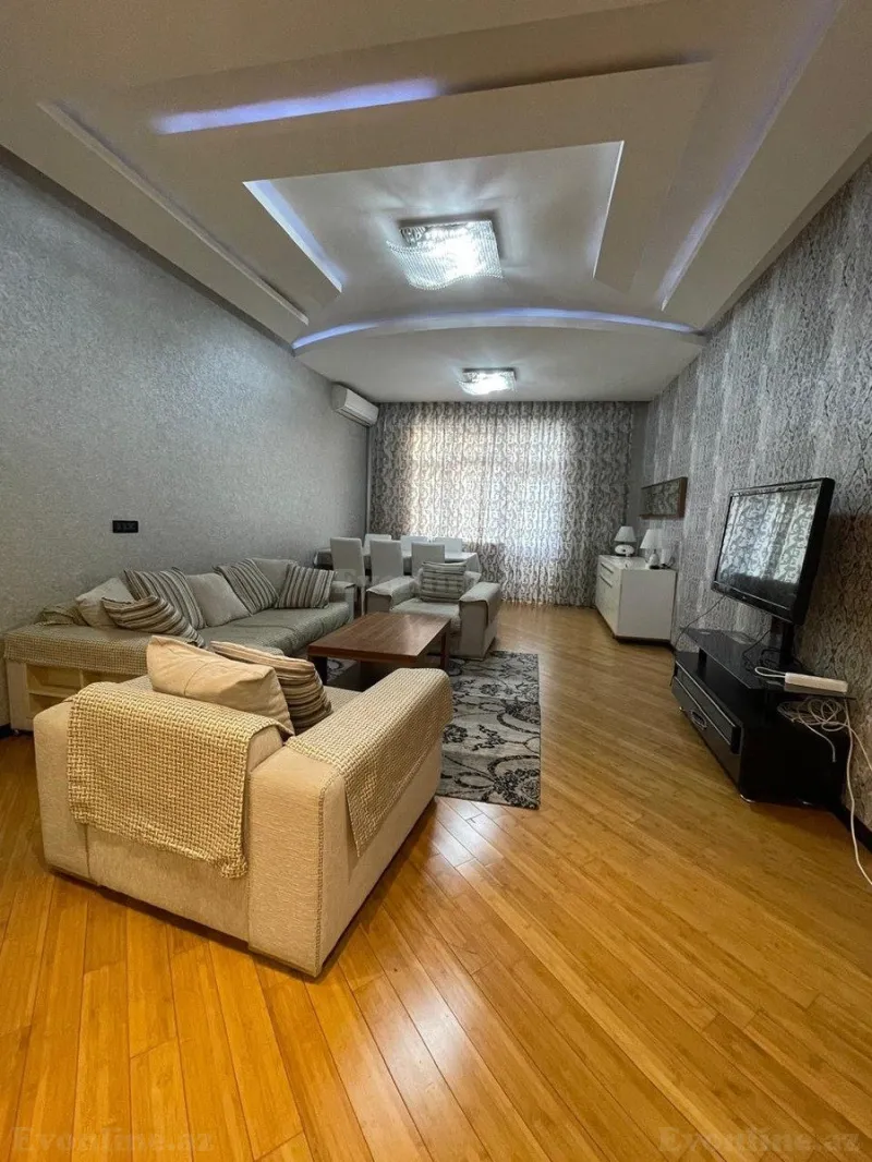 Kirayə verilir 4 otaqlı Mənzil Yeni tikili 170 m² Sahil m. - şəkil 3