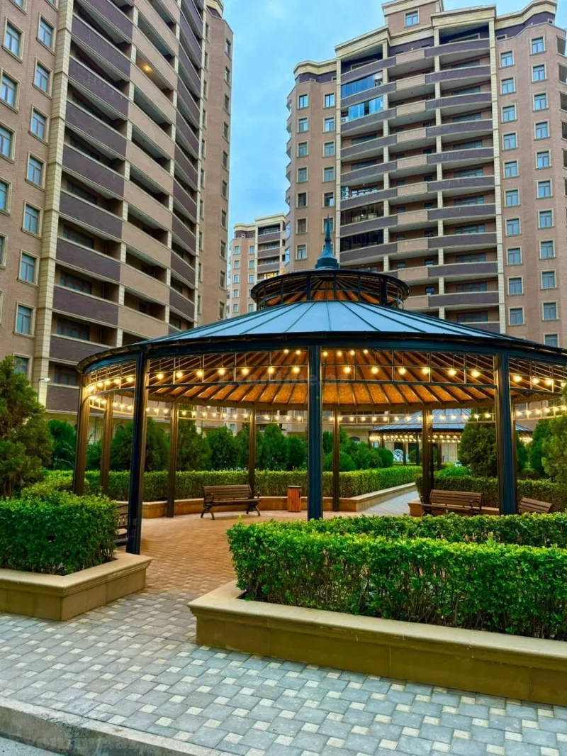 Kirayə verilir 3 otaqlı Mənzil Yeni tikili 110 m² 28 May m.