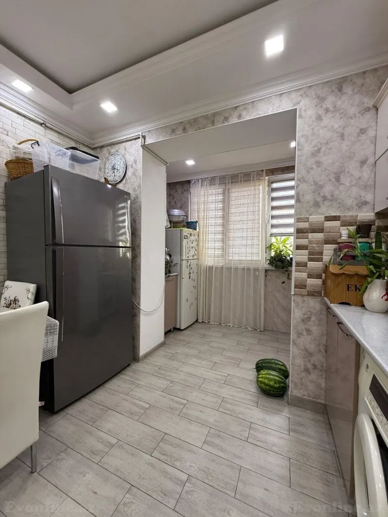 Satılır 3 otaqlı Mənzil Köhnə tikili 75 m² 8-ci mikrorayon - şəkil 13