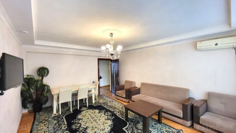 Satılır 3 otaqlı Mənzil Köhnə tikili 85 m² Nəsimi r.